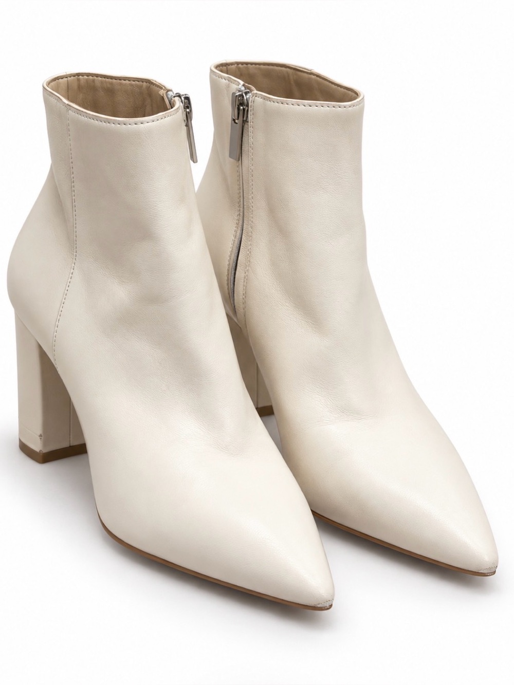 NICE!Marc Fisher LTD MLUNNO 10M Ivory Leather Pointed Toe Ankle Bootie Side Zip